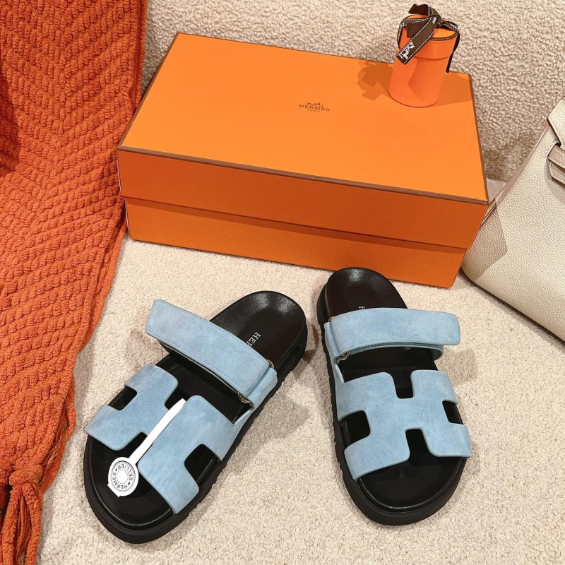 H**mes slippers